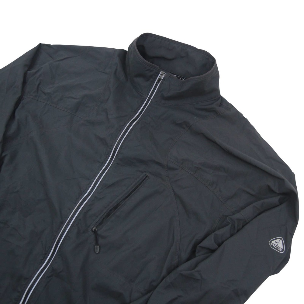 acg windbreaker